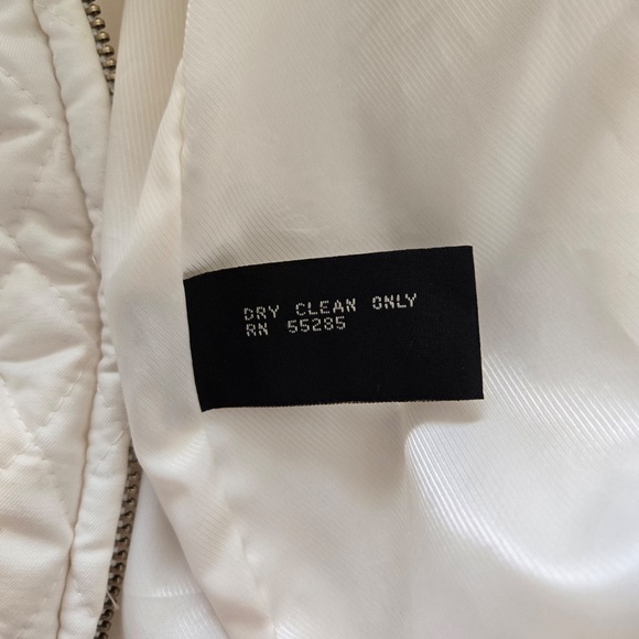 Womens size XS white jacket with hood. - Picture 11 of 13